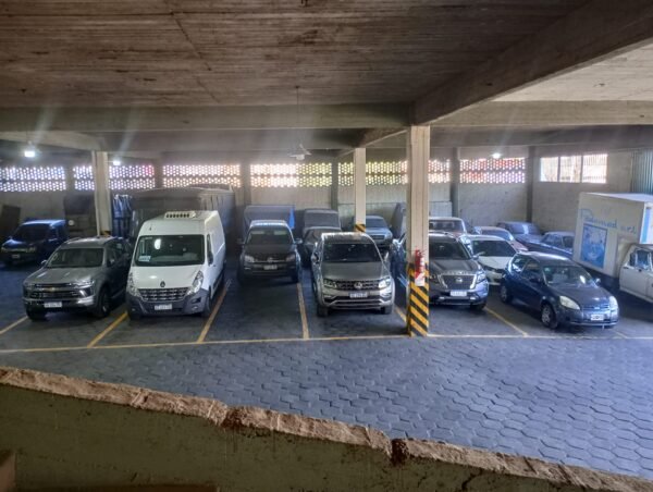 Vendo Propiedad funcionando como Cochera