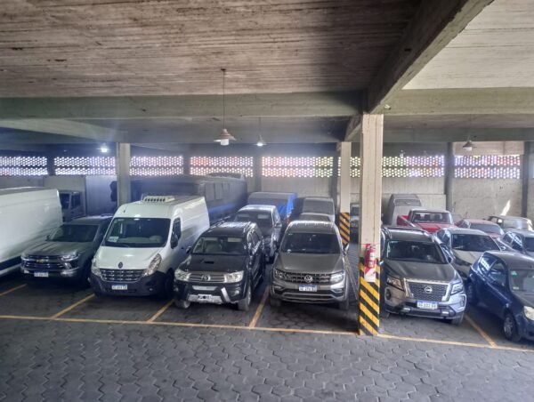 Vendo Propiedad funcionando como Cochera