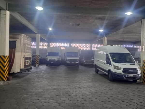 Vendo Propiedad funcionando como Cochera