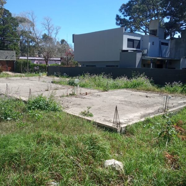 Terreno en Santa Teresita Calle Catamarca y 27