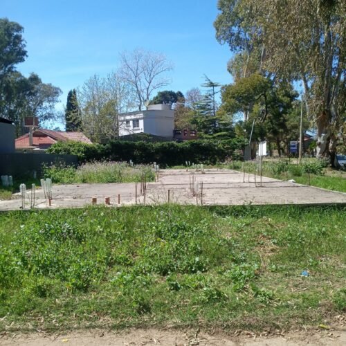 Terreno en Santa Teresita Calle Catamarca y 27