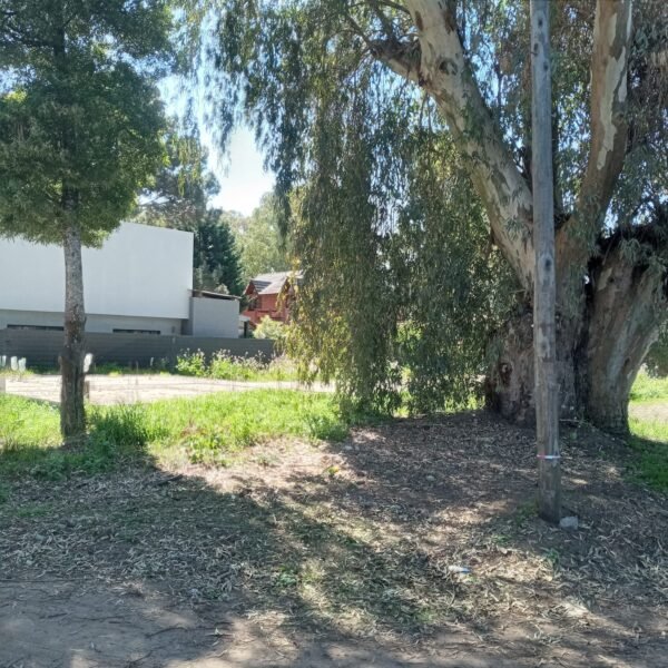 Terreno en Santa Teresita Calle Catamarca y 27