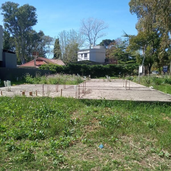 Terreno en Santa Teresita Calle Catamarca y 27