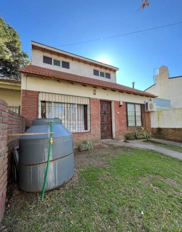 Casa calle 128 entre 101 y 102 - Foto 2 Casa de 4 ambientes en Santa Teresita